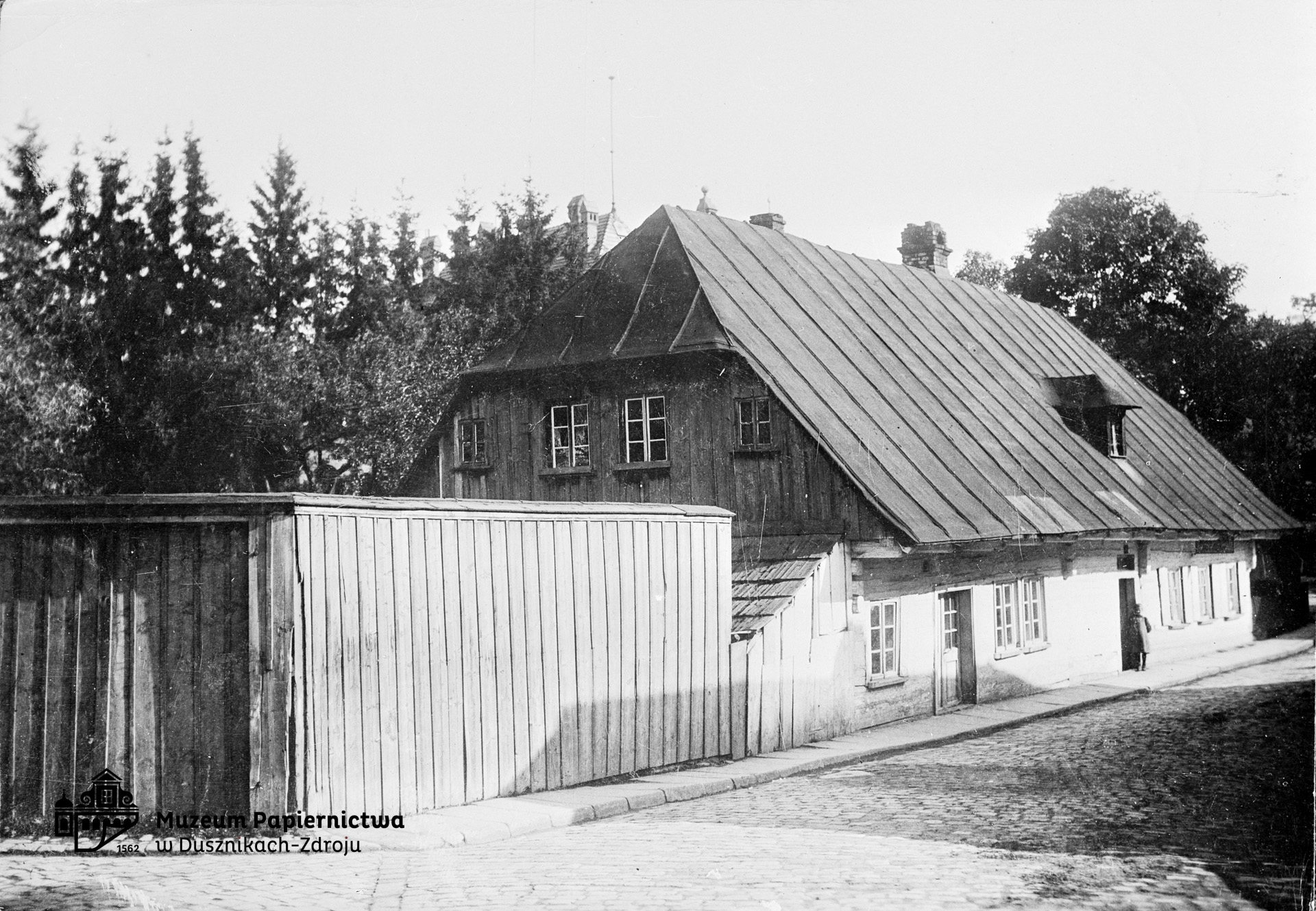 Zdjęcie przedstawiające dom mieszkalny w Bad Reinerz (Duszniki-Zdrój)