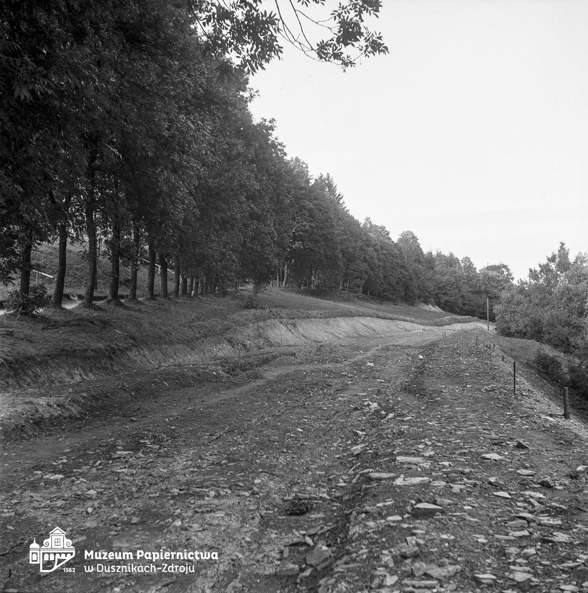 Zdjęcie przedstawiające budowę drogi
